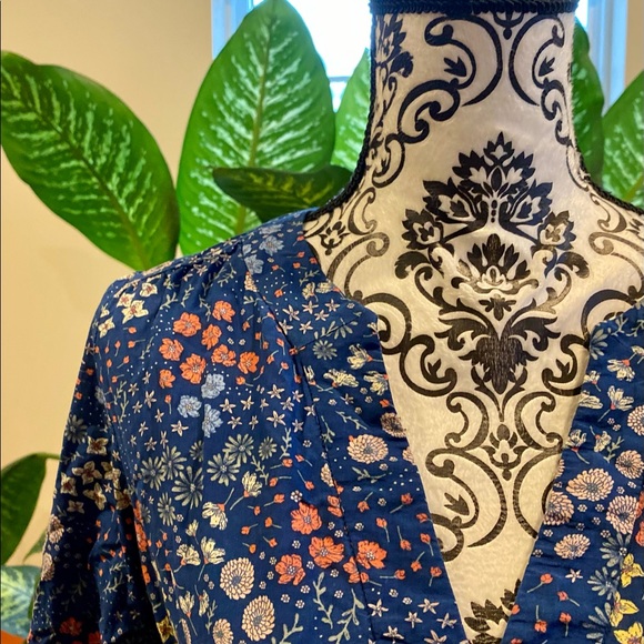 MIDI timeless floral Gap dress with details. - Picture 6 of 6